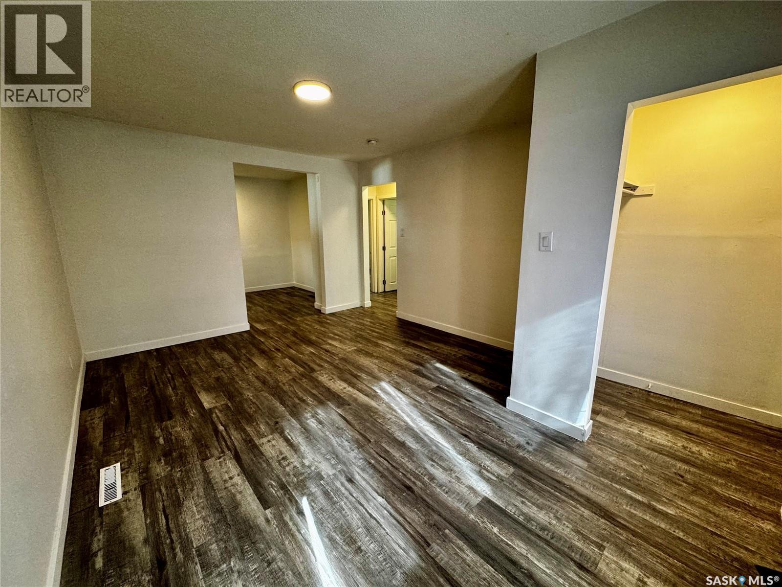 807 Weldon AVENUE - 2