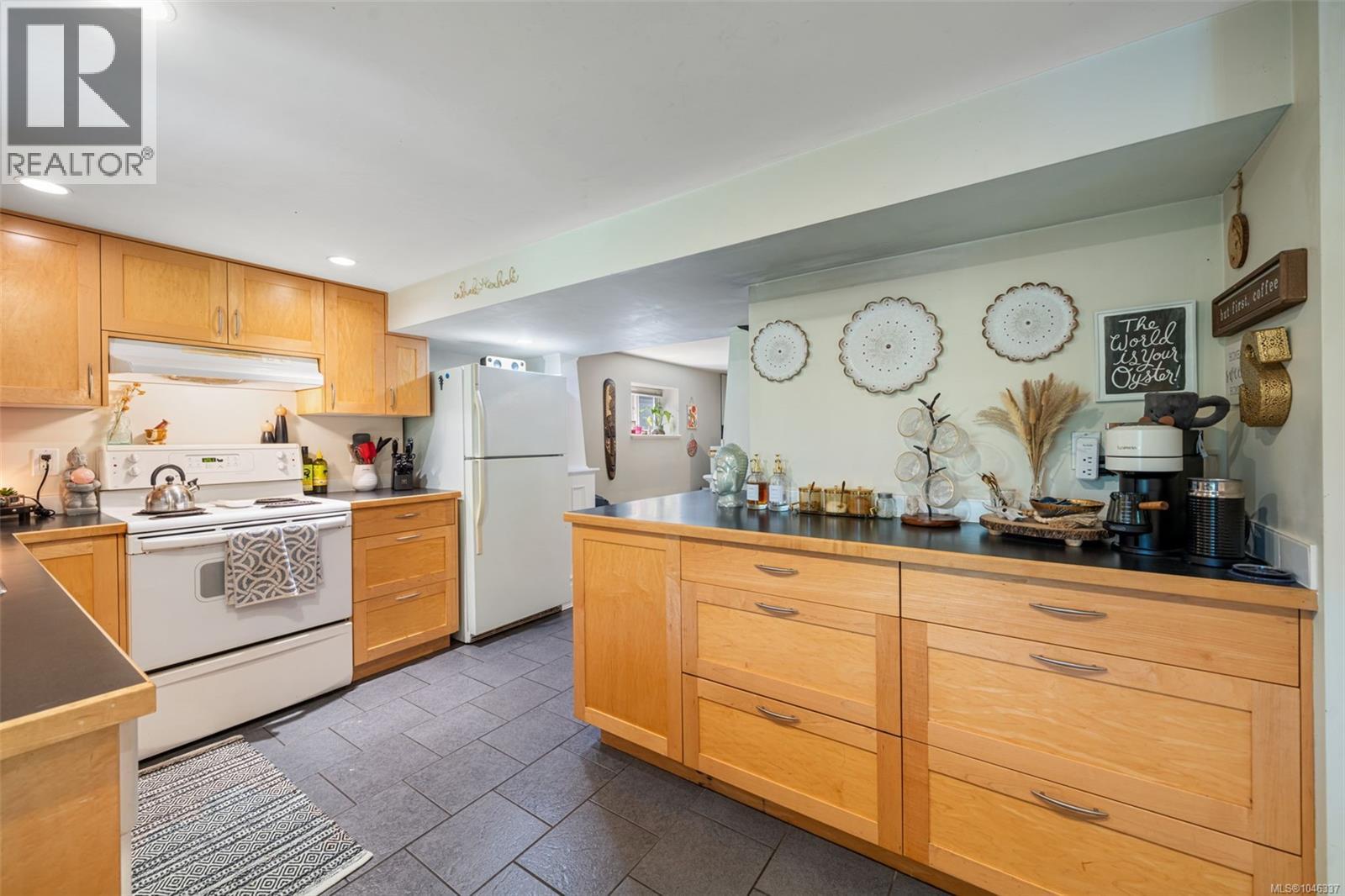 4147 Hawkes Ave - 24