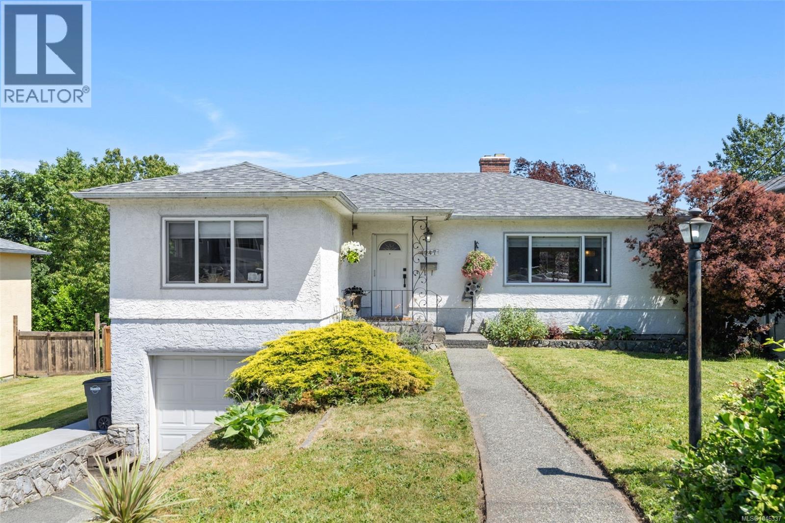  4147 Hawkes Avenue, Saanich