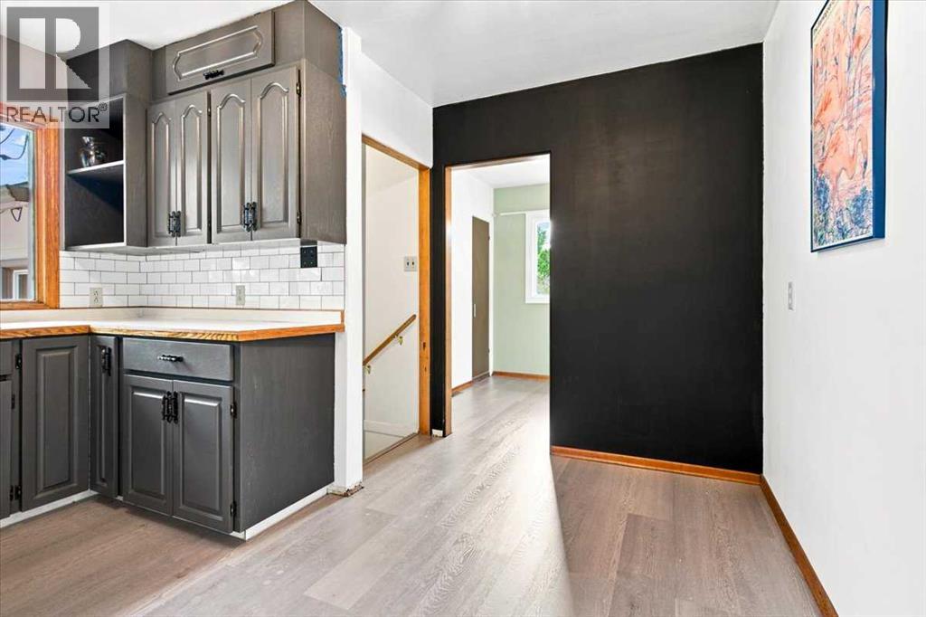 10281 111 Avenue - Image 7