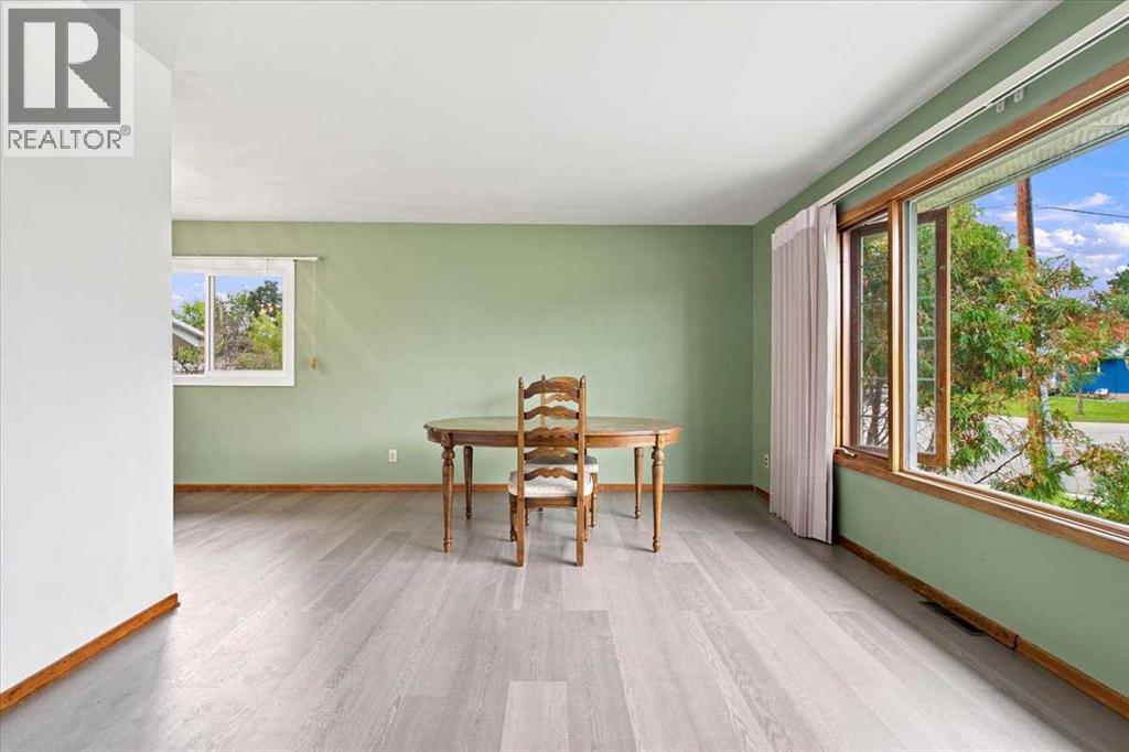 10281 111 Avenue - Image 3