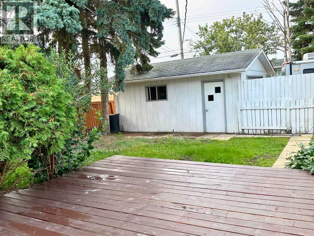 10281 111 Avenue - Image 25