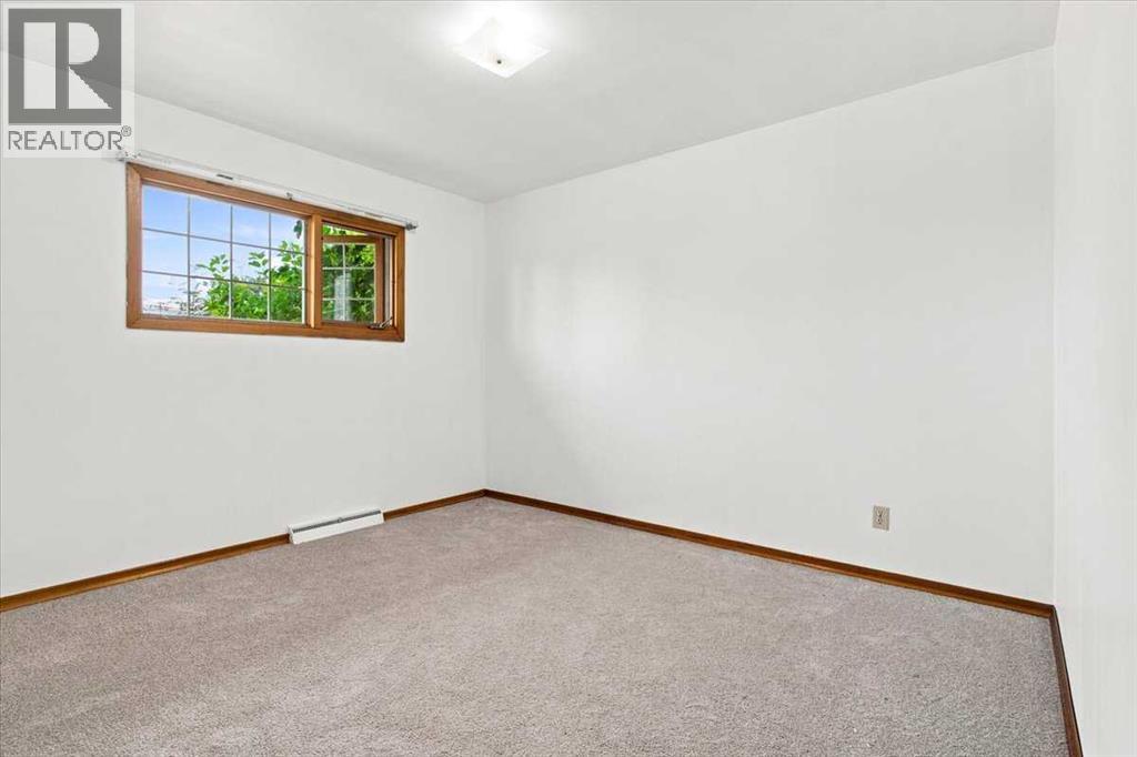 10281 111 Avenue - Image 10