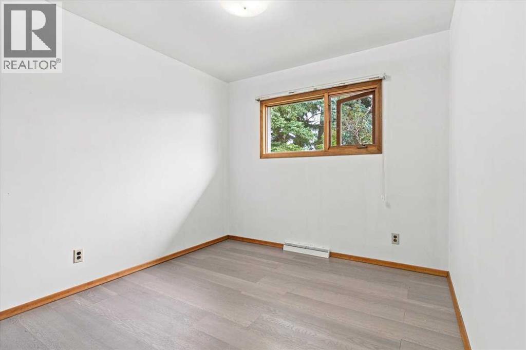 10281 111 Avenue - 13