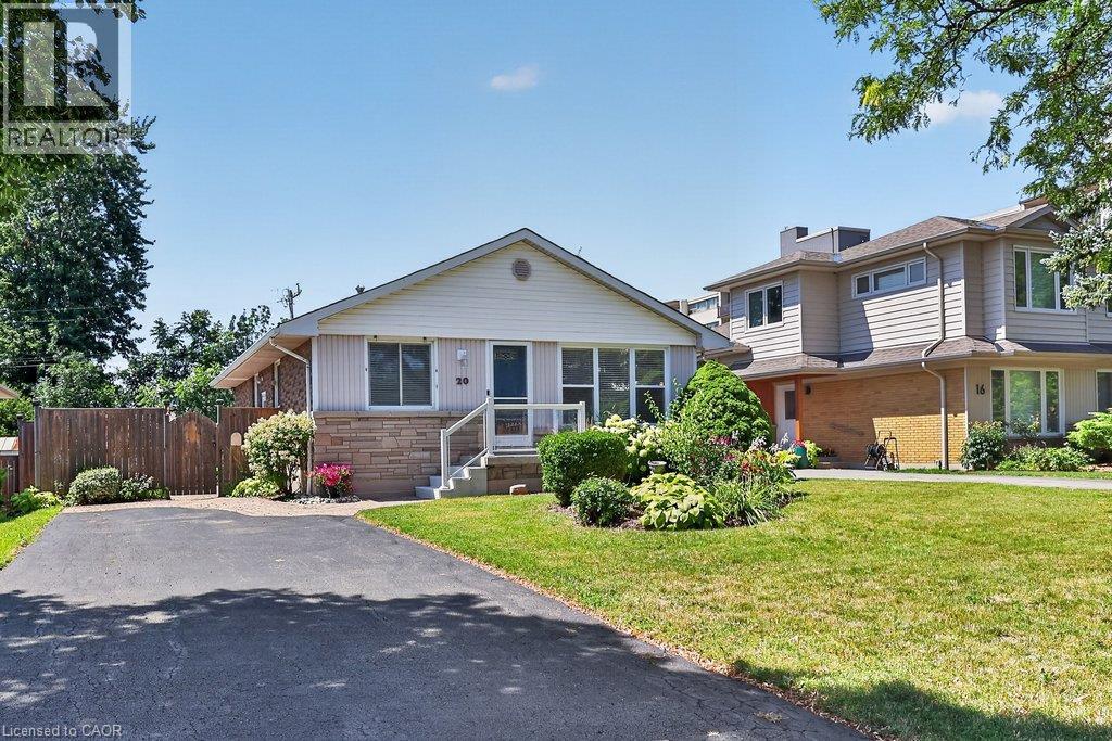 20 CARDINAL Drive