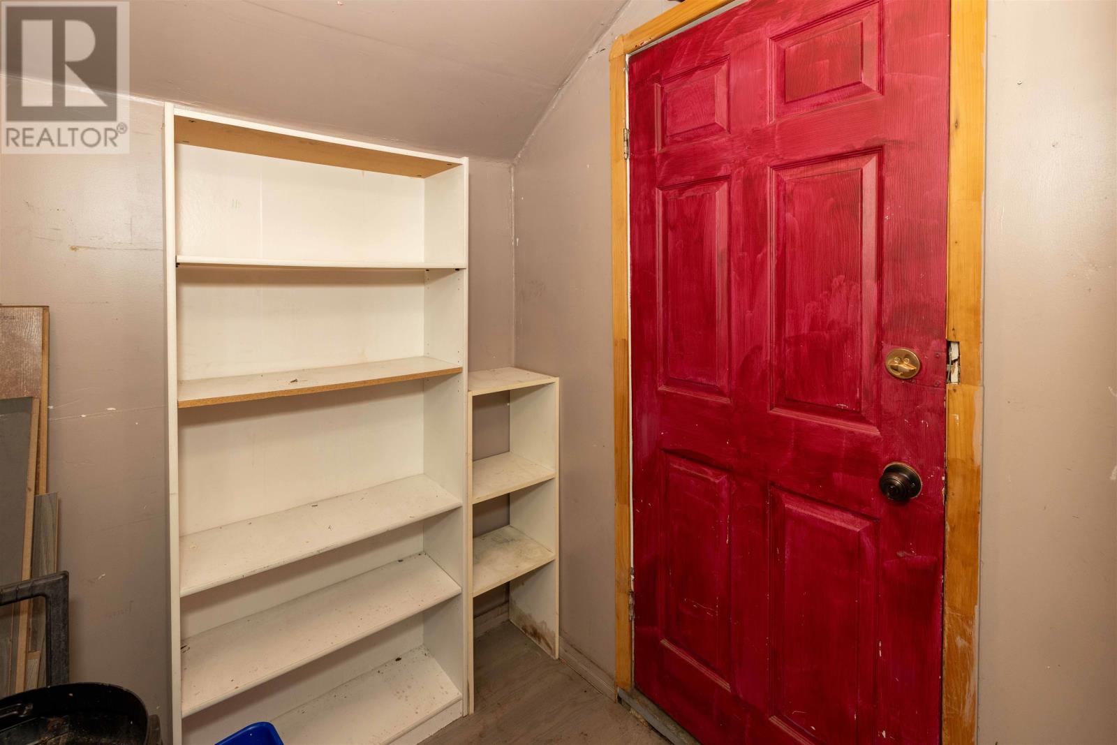 521 Vickers ST S - 15