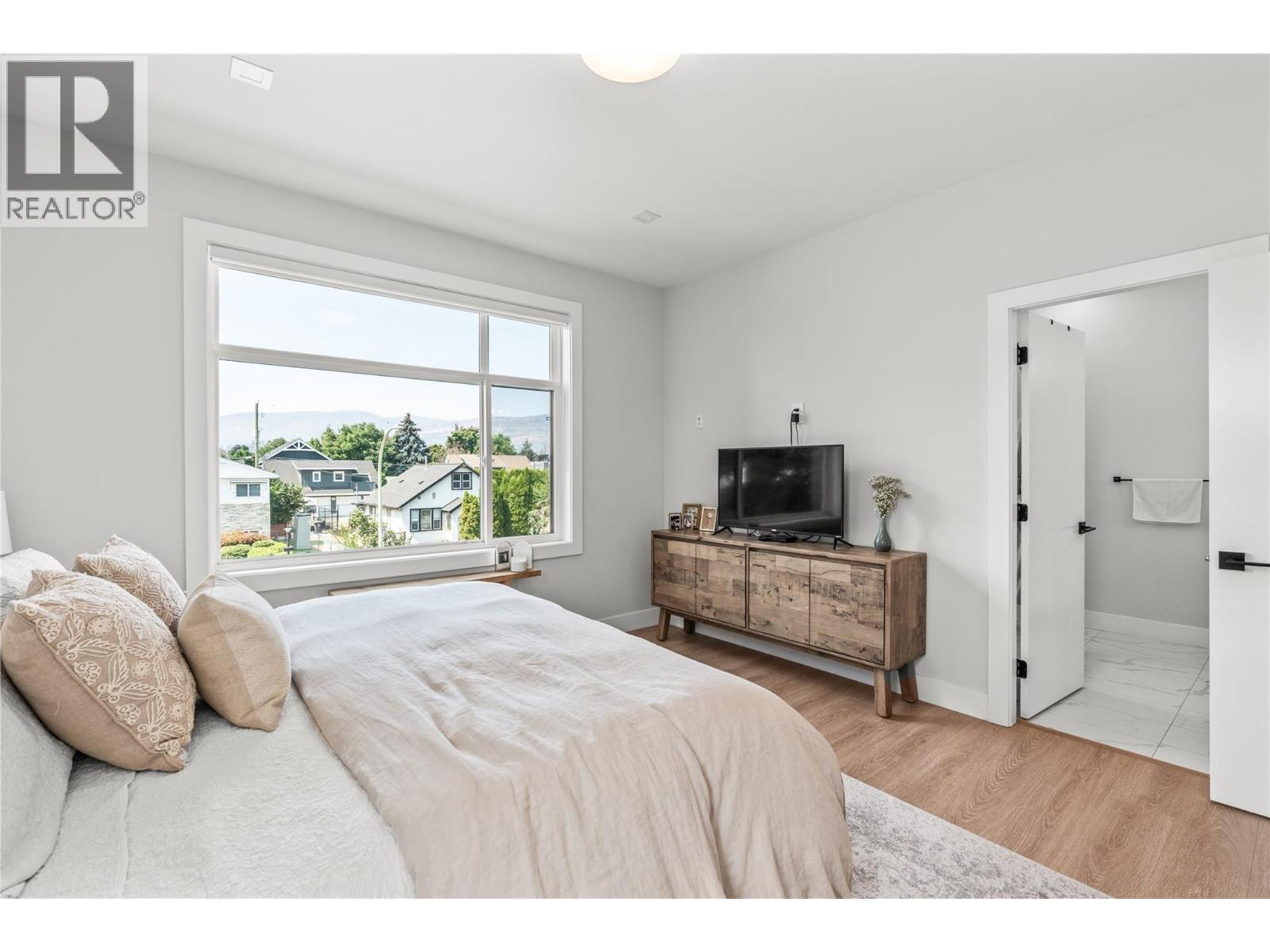  2177 Aberdeen Street, Kelowna