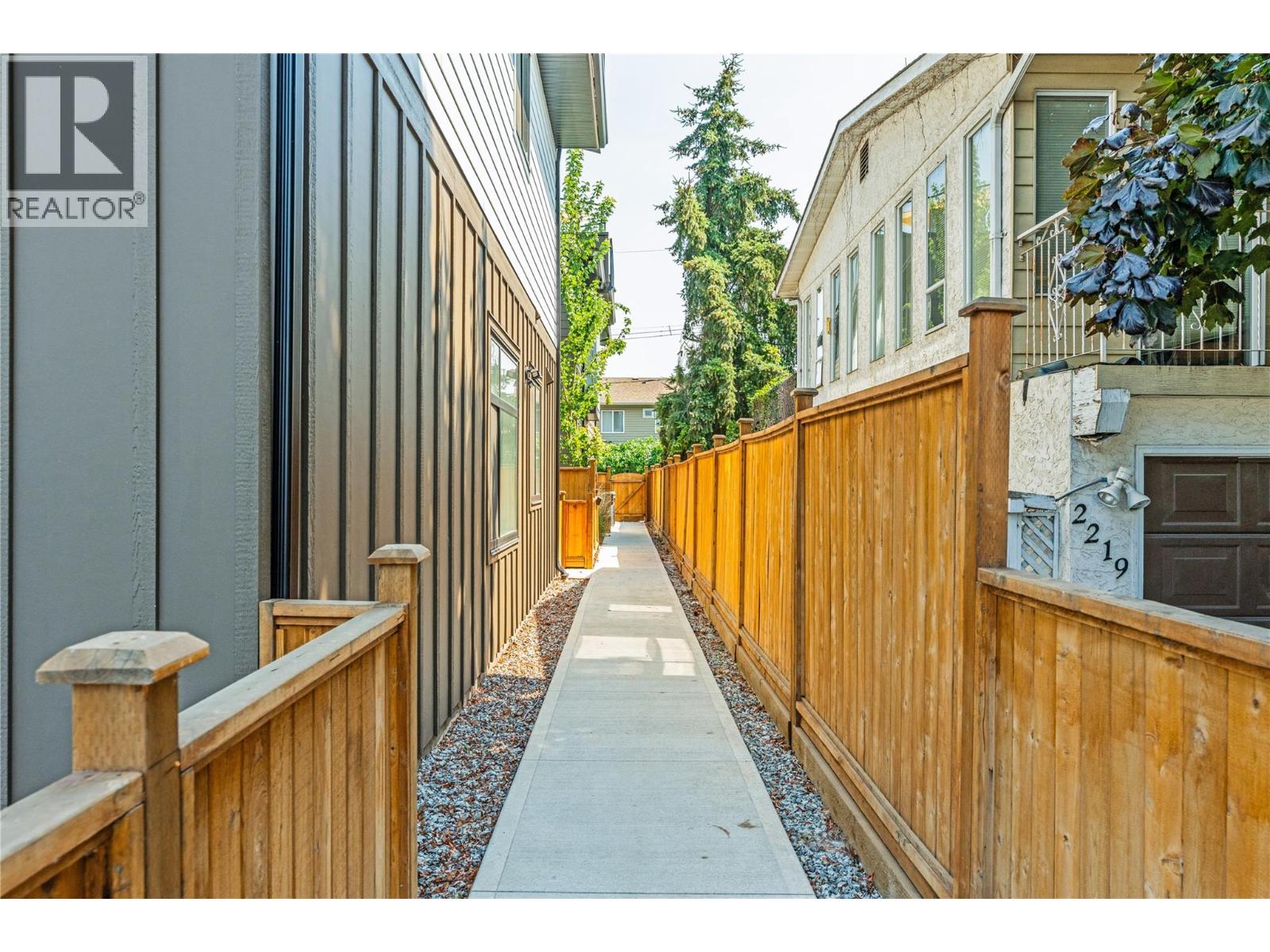  2177 Aberdeen Street, Kelowna