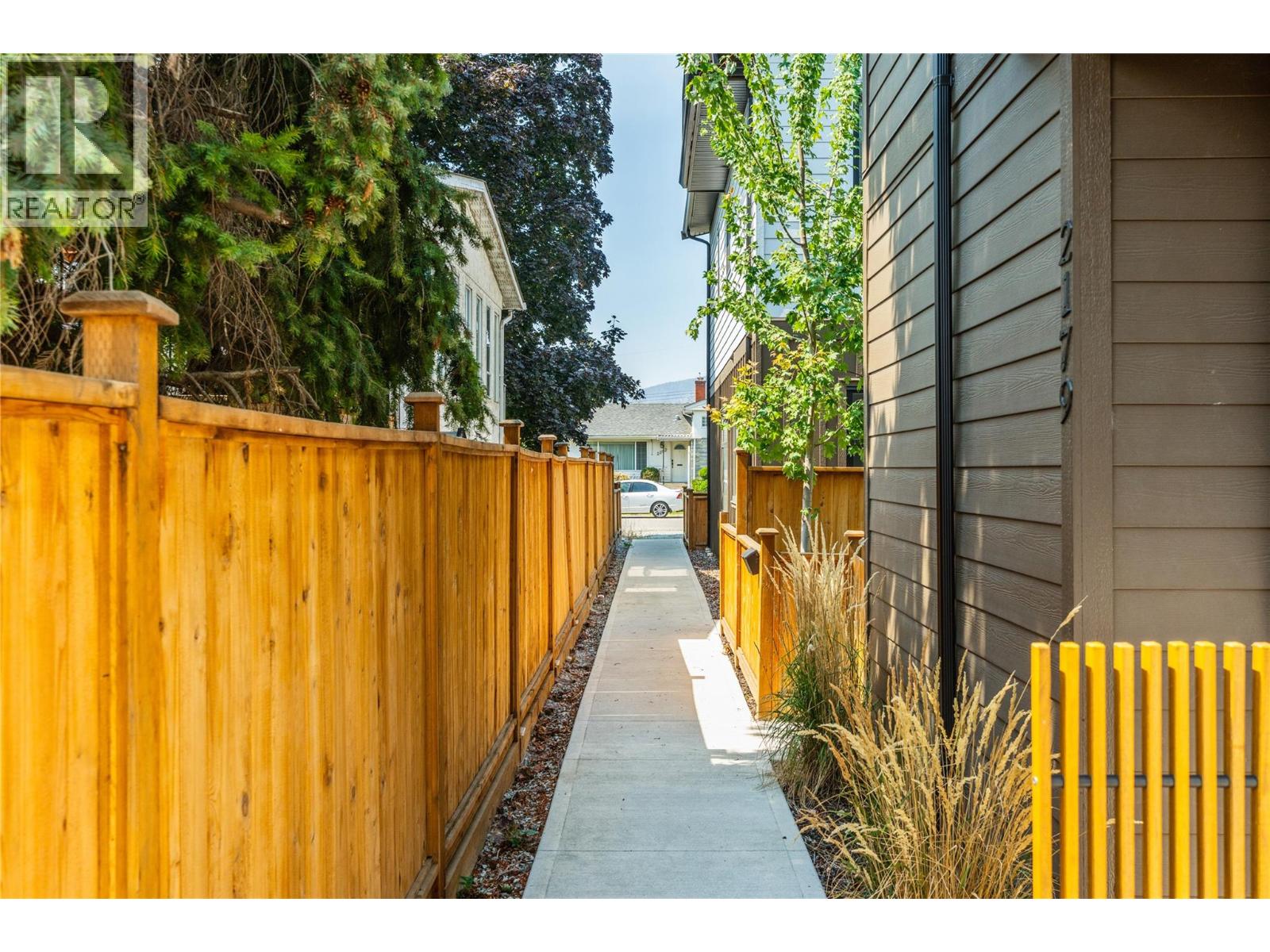  2177 Aberdeen Street, Kelowna