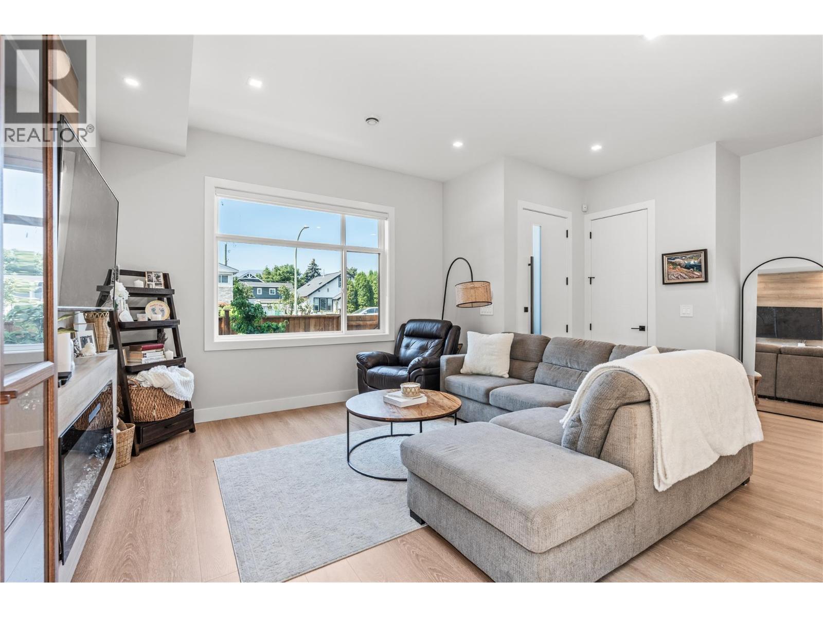  2177 Aberdeen Street, Kelowna