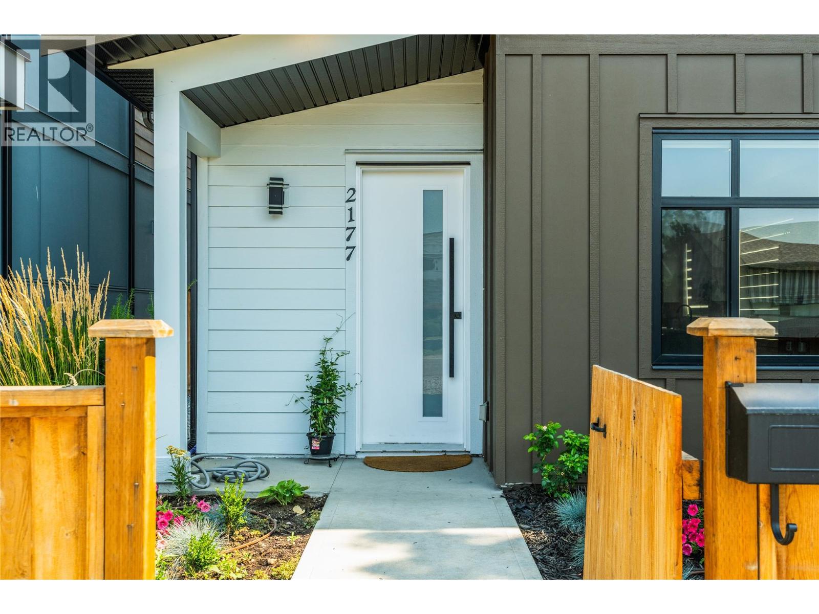  2177 Aberdeen Street, Kelowna