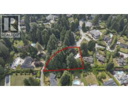 410 Eastcot Road, West Vancouver, BC V7S1E2 Photo 10