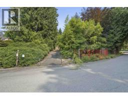 410 Eastcot Road, West Vancouver, BC V7S1E2 Photo 12