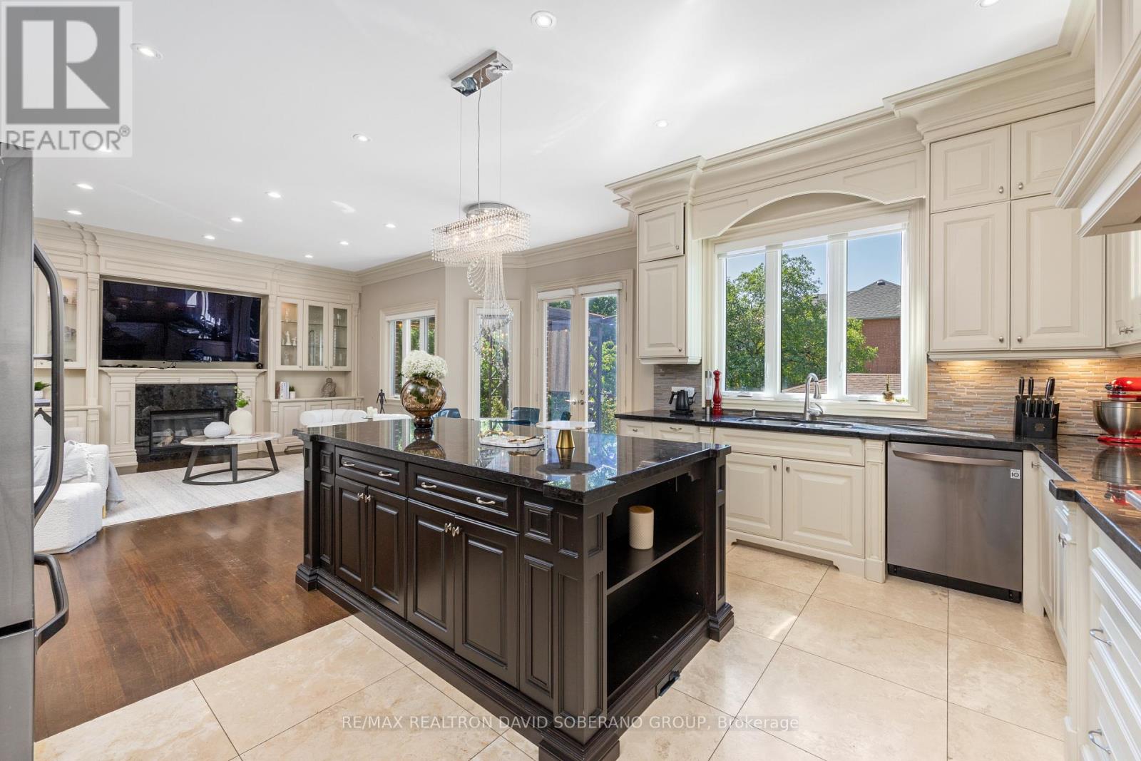 49 VERWOOD AVENUE - 14