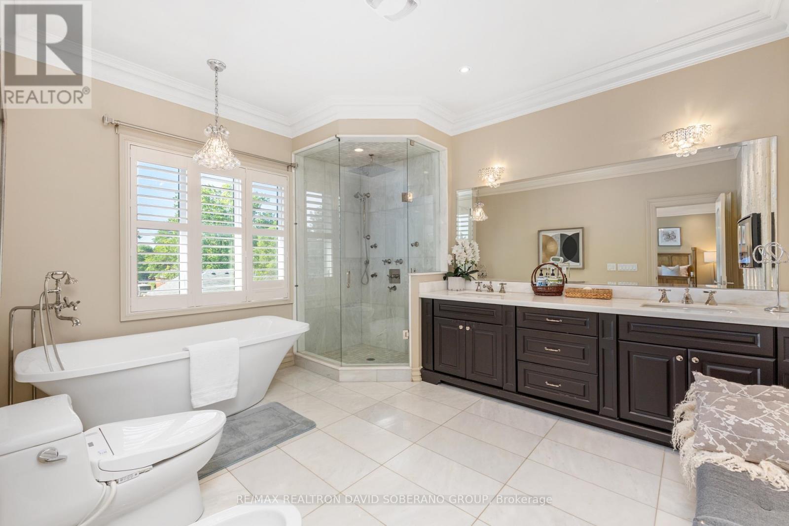 49 VERWOOD AVENUE - 23