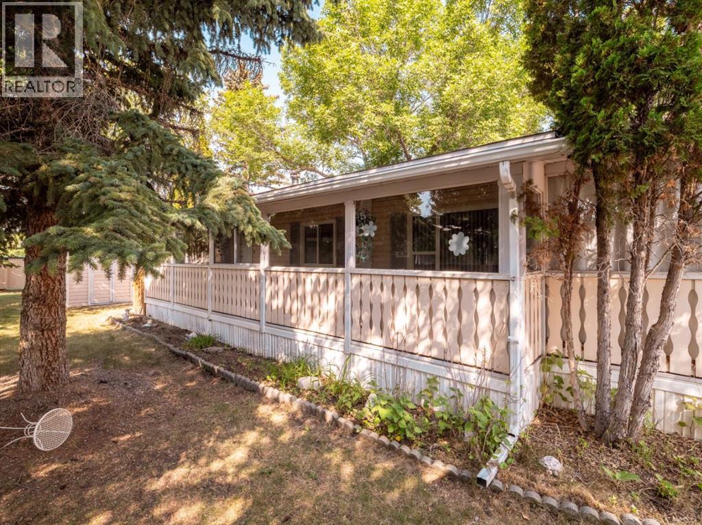 2906 29 Street S - 1