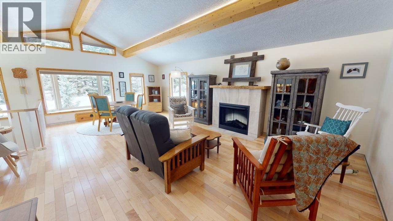 10381 271 ROAD - Image 18