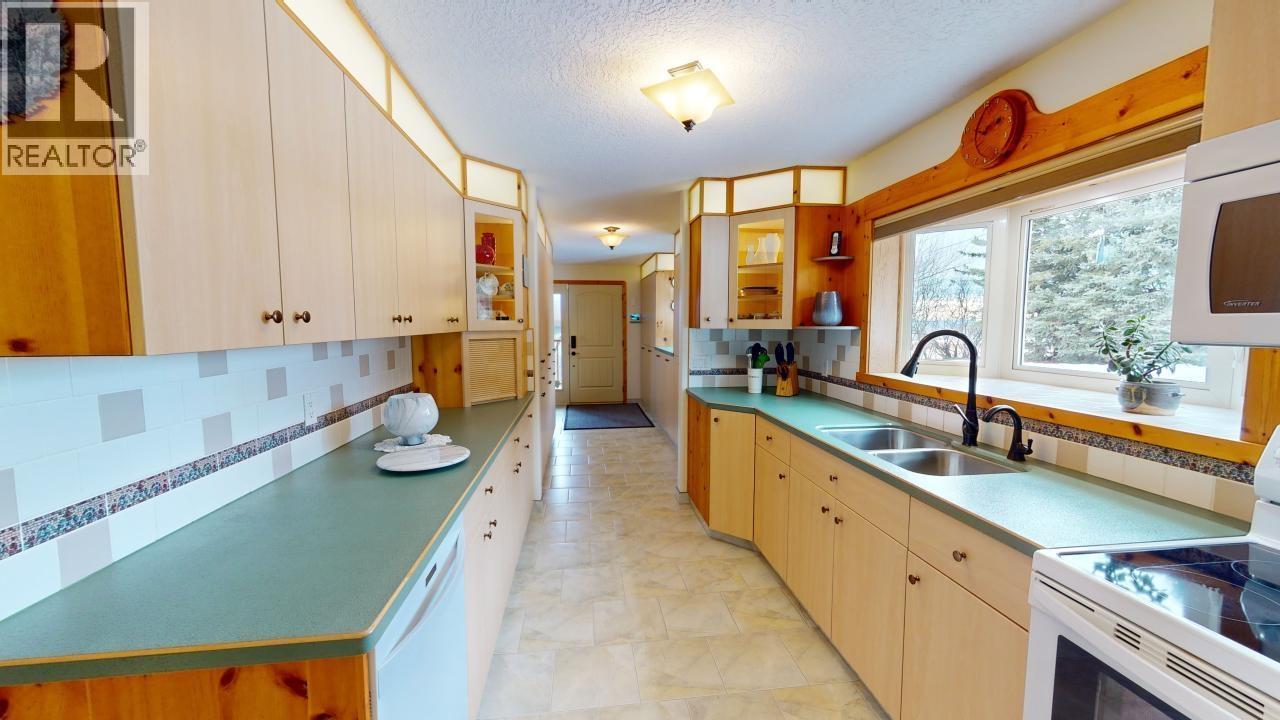 10381 271 ROAD - Image 5