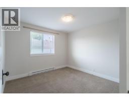Living room - 121 Harewood Rd, Nanaimo, BC V9R2Y7 Photo 10