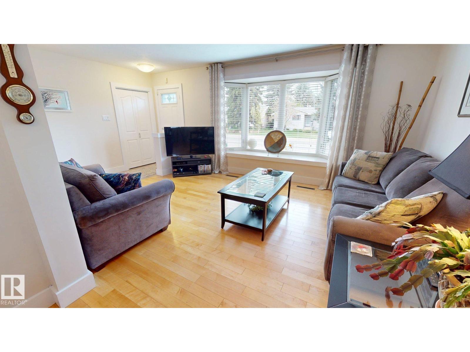 15627 83 AV NW - 17