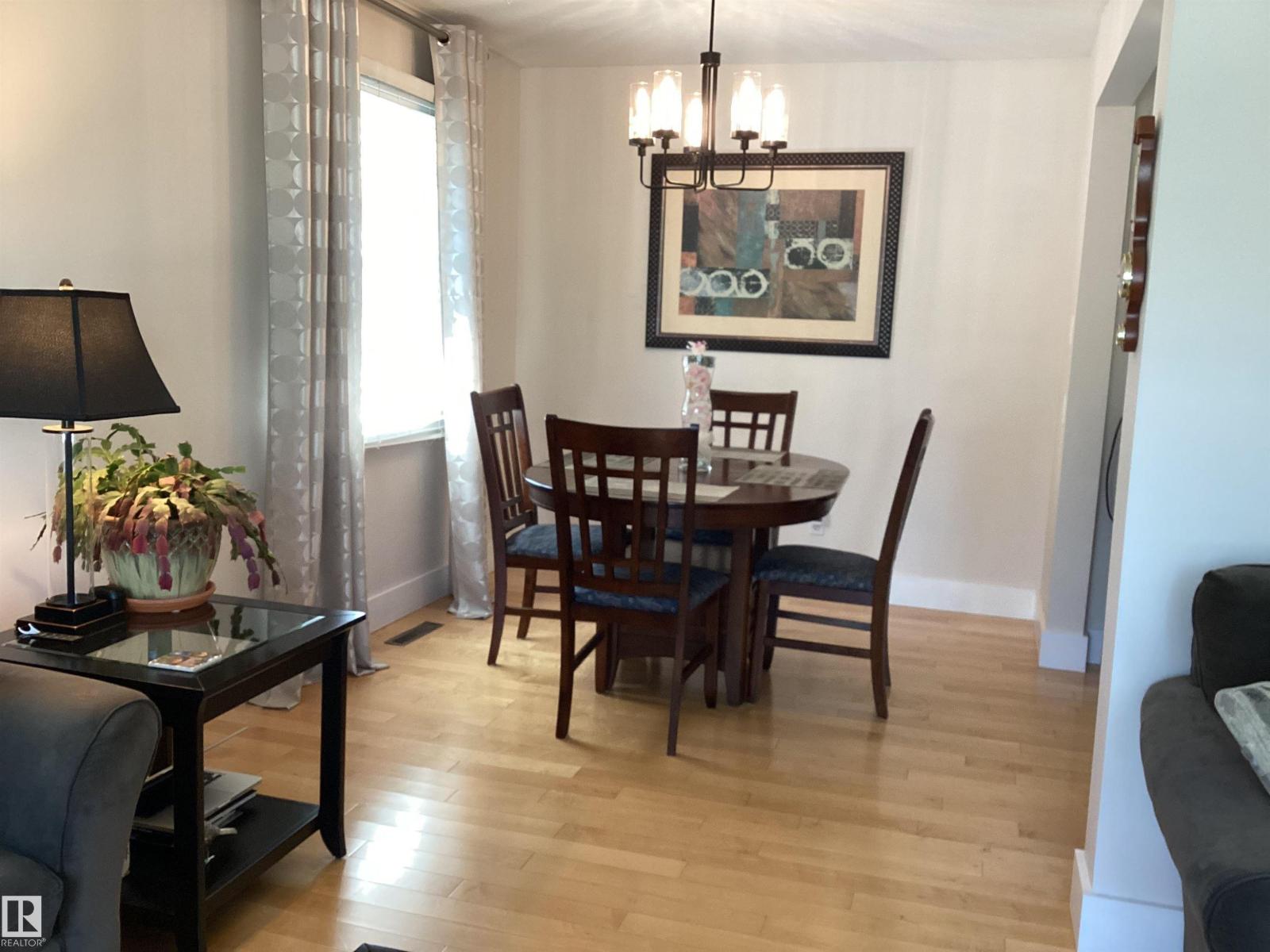 15627 83 AV NW - 19