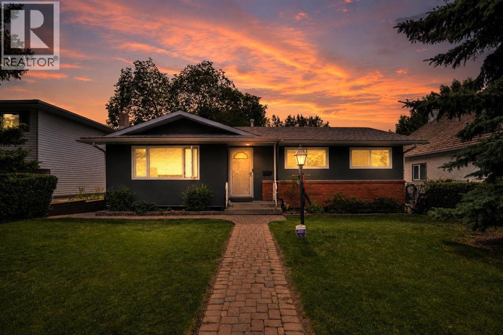 5748 Dalmead Crescent NW - 2