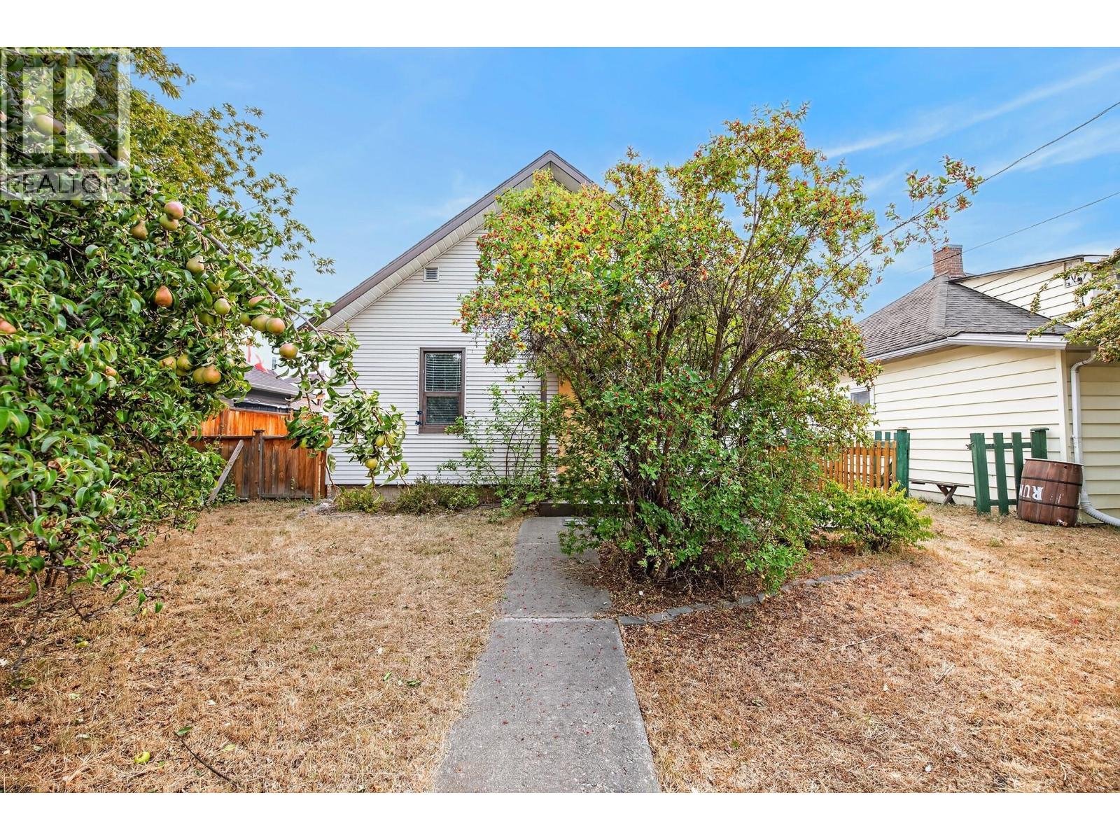 3007 38 Street, Vernon