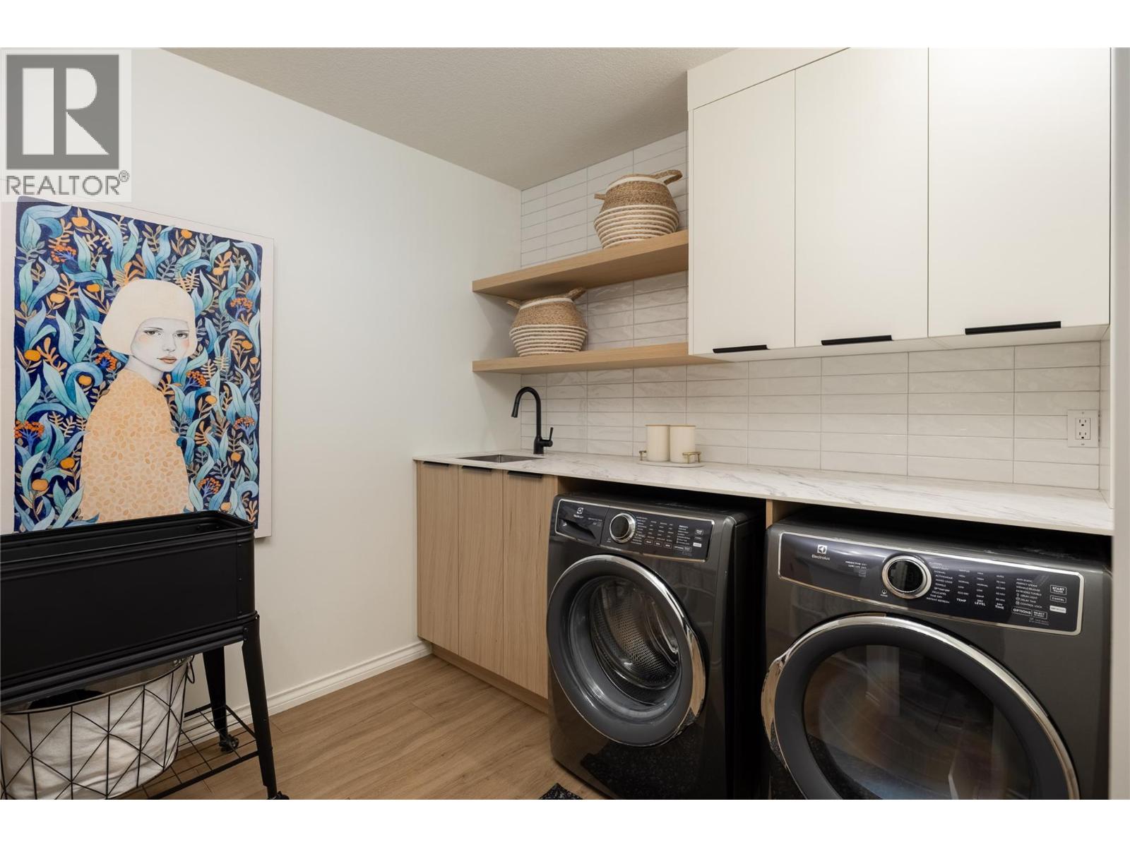 10 Bayview Heights - Image 44
