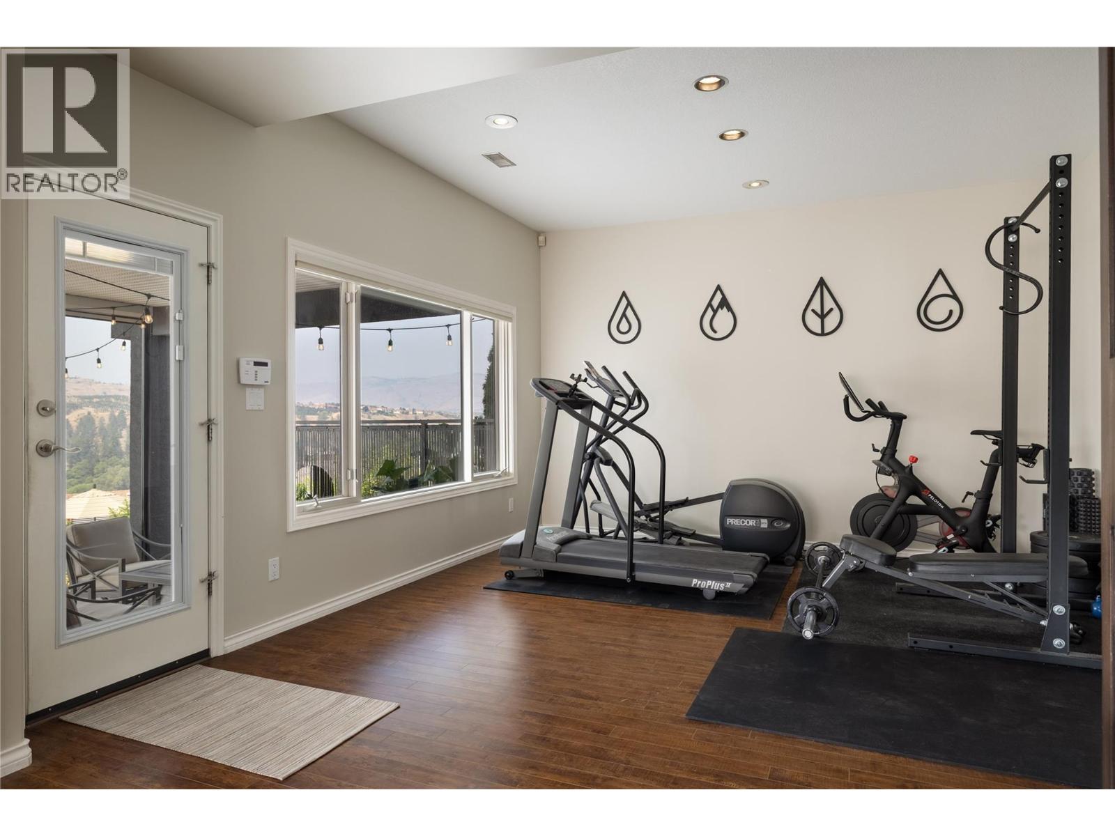 10 Bayview Heights - 39