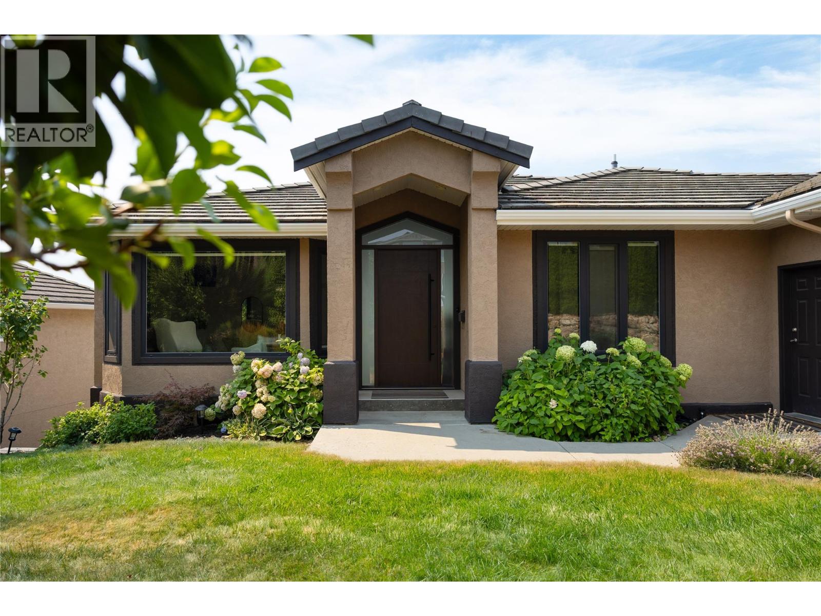 10 Bayview Heights - Image 3