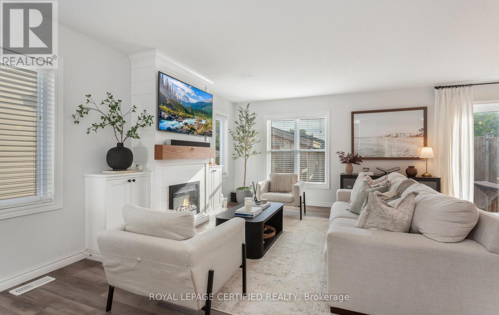 33 KENDELL LANE - 11