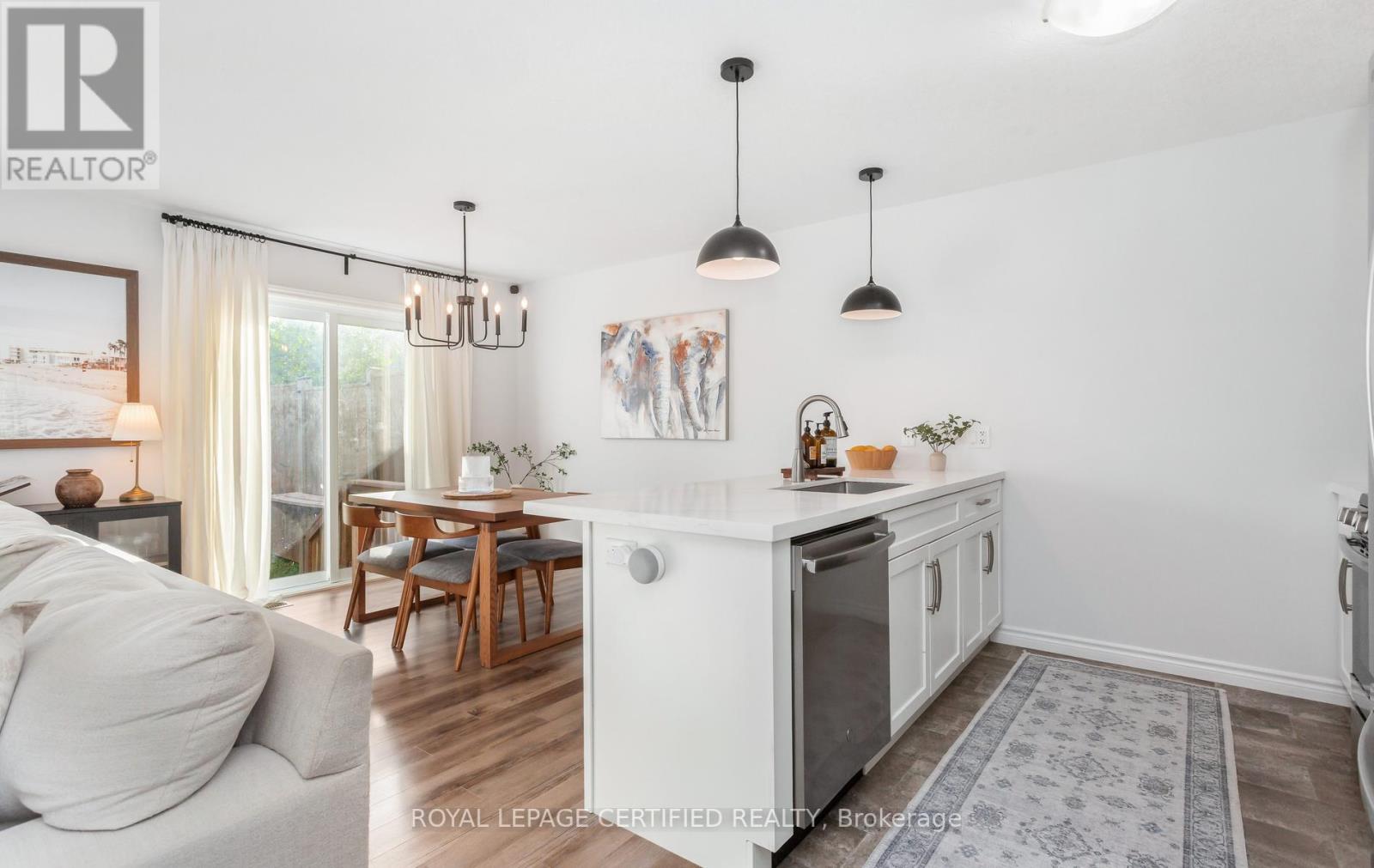 33 KENDELL LANE - 17