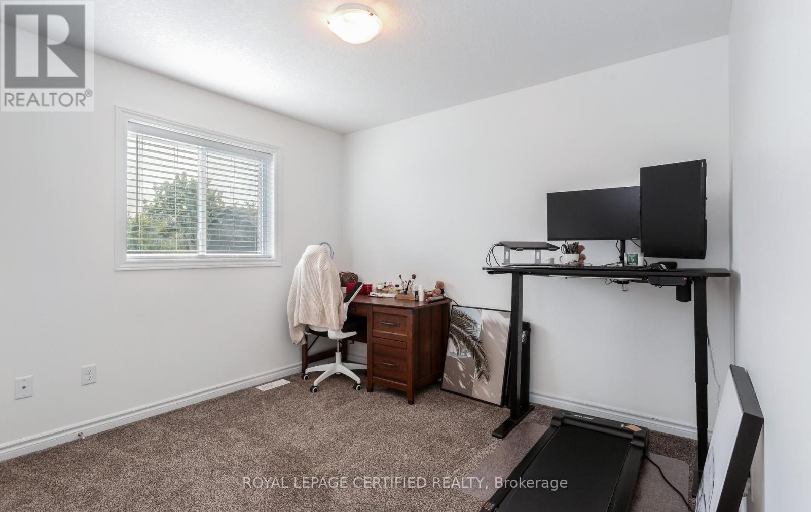 33 KENDELL LANE - 33