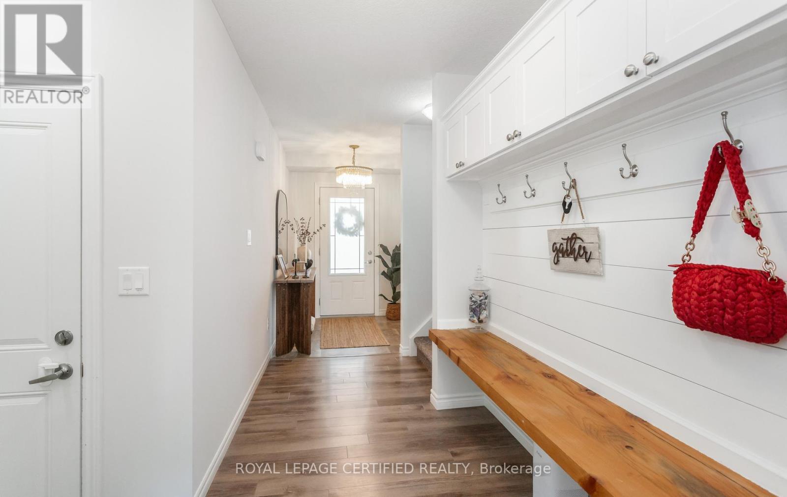 33 KENDELL LANE - 6