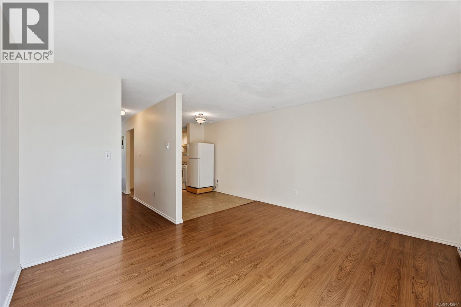 #10 951 17th St - Image 18