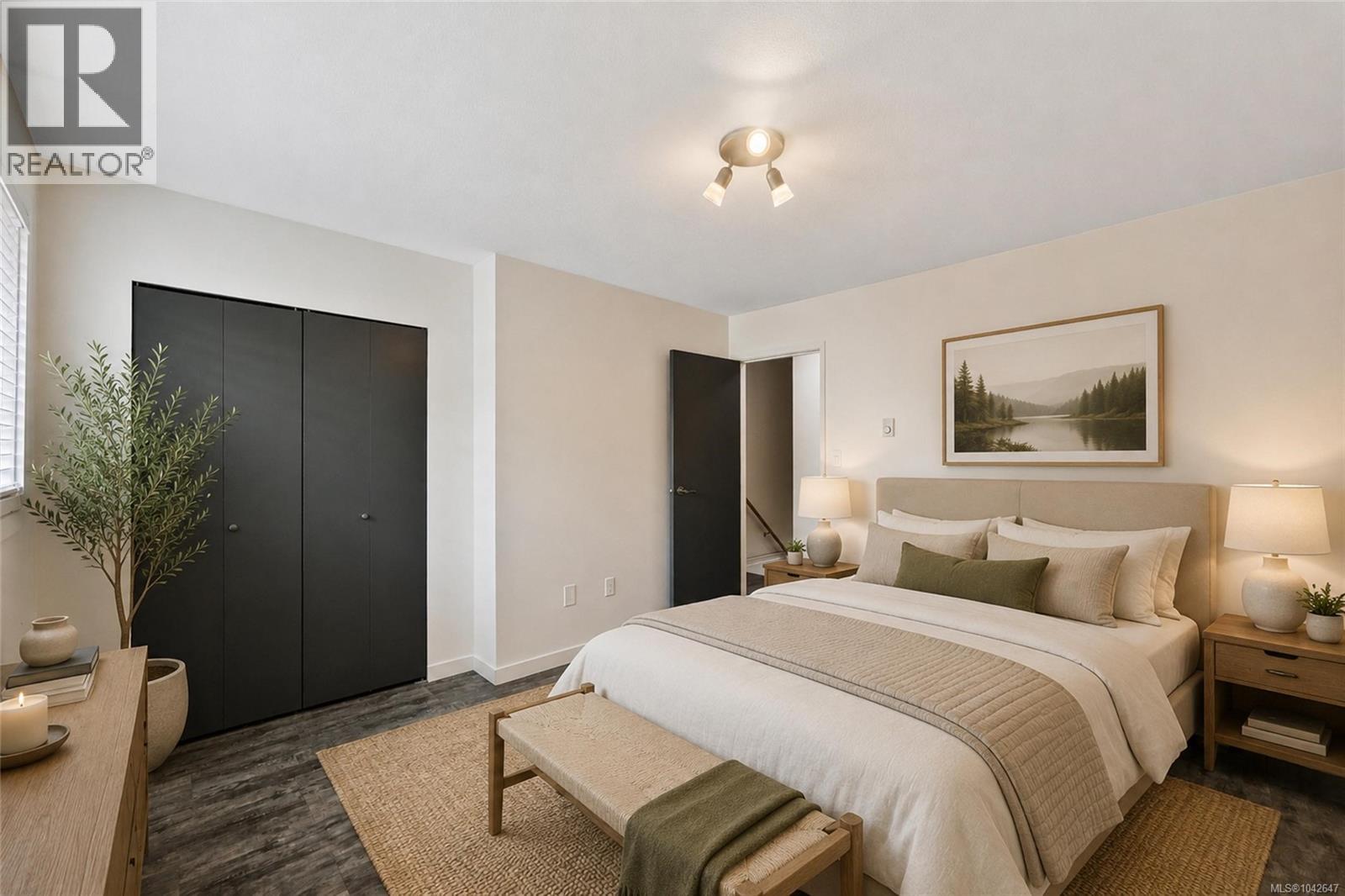 #10 951 17th St - 44