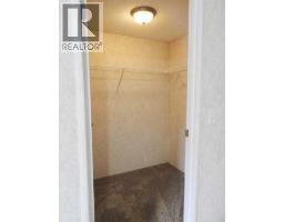 218 Oak Wood Drive Nw, Edmonton, AB T6P0A4 Photo 9