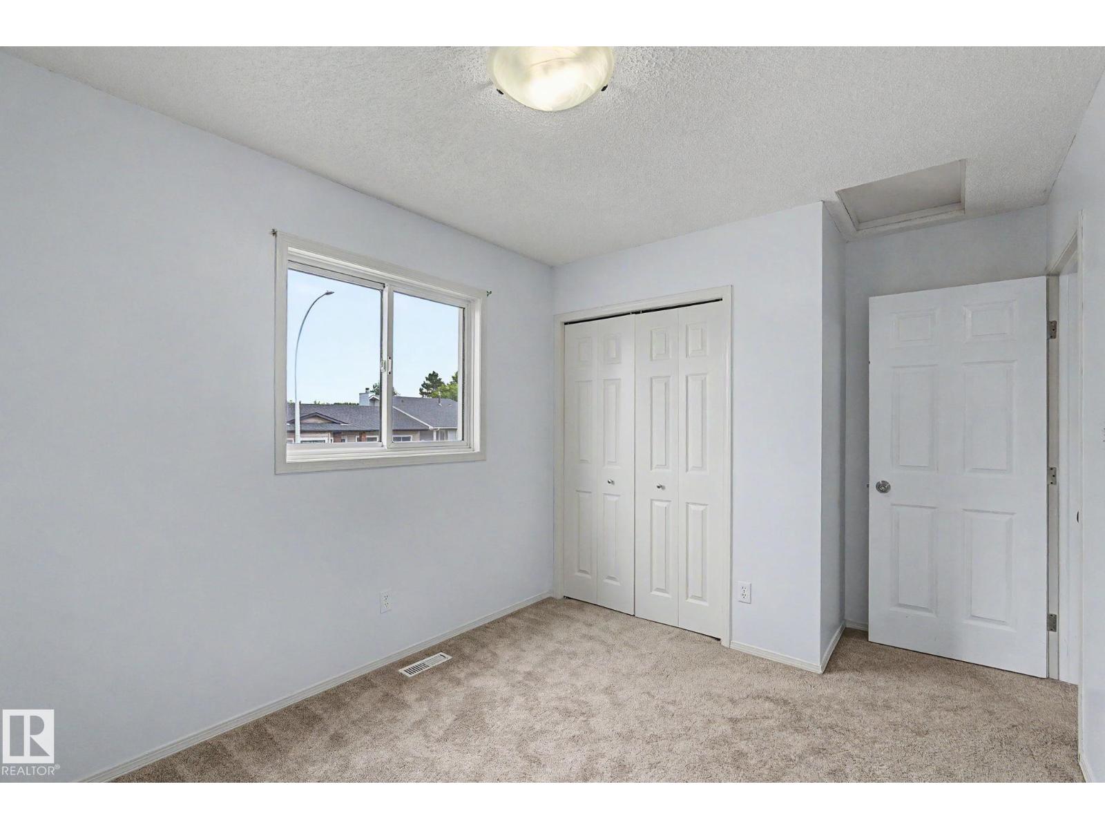 29 MATHIAS AV - Image 21