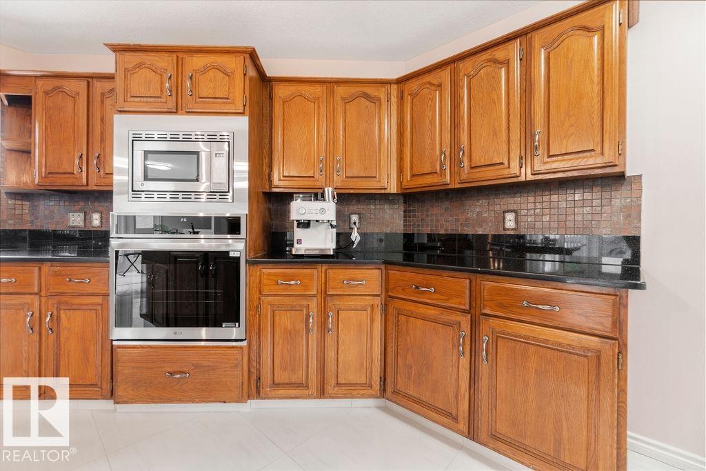 956 OGILVIE BV NW - Image 25