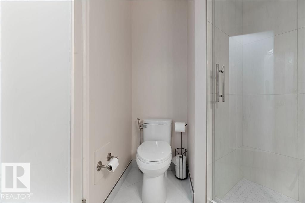 956 OGILVIE BV NW - Image 56