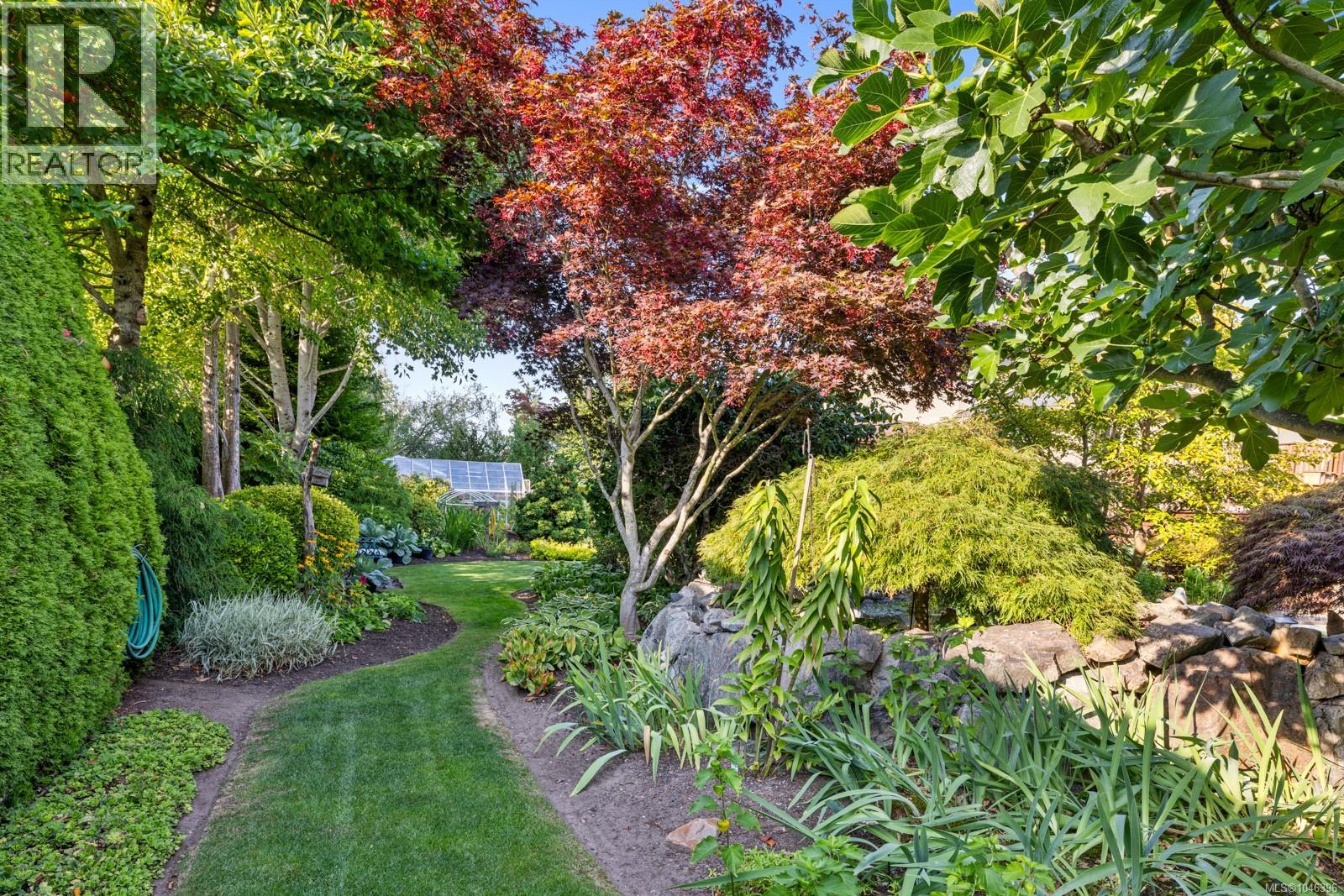 823 Glenhale Cres - Image 13