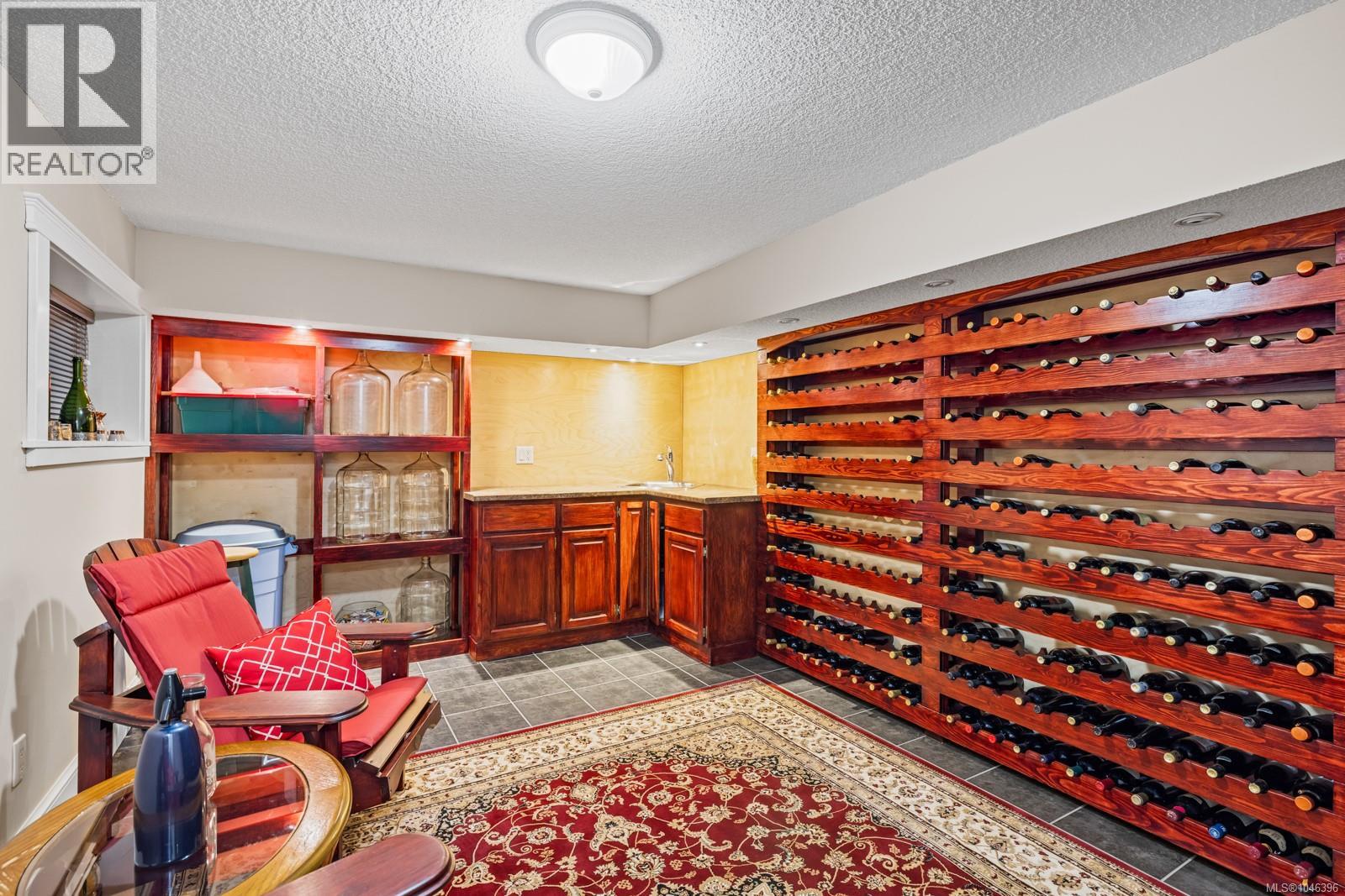 823 Glenhale Cres - Image 33