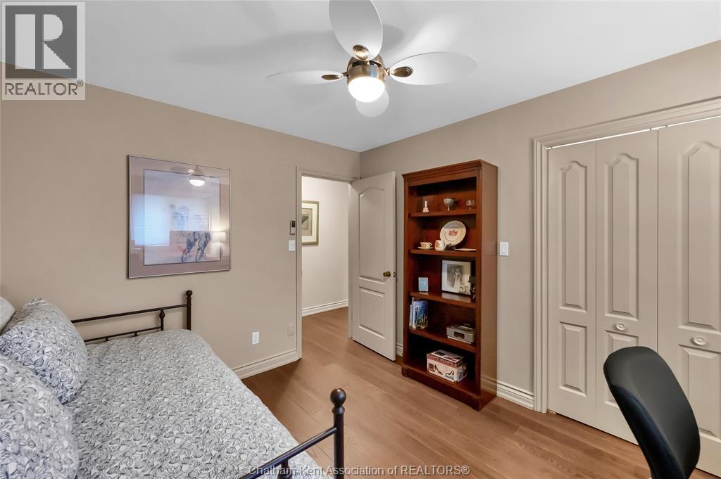 19 Campbell STREET - 34