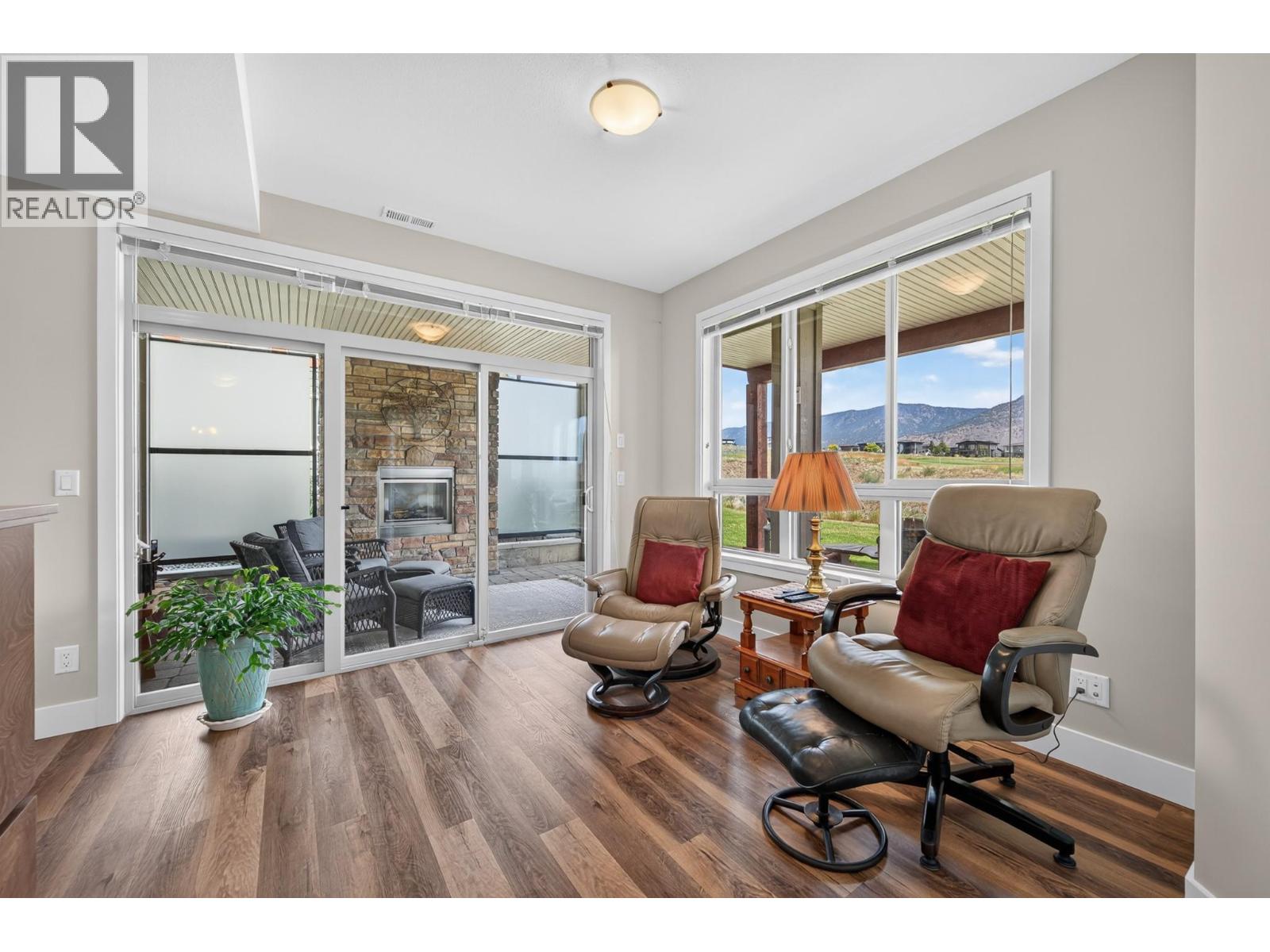 #85 130 COLEBROOK Road - 26