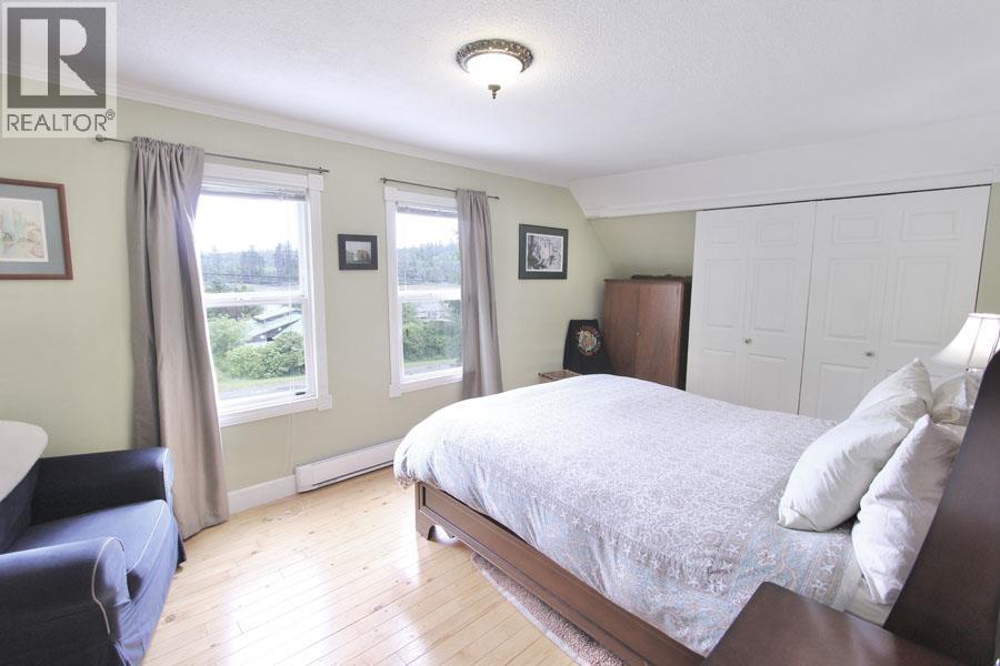 30 BAYVIEW DRIVE - Image 14