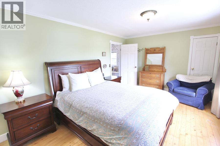 30 BAYVIEW DRIVE - 13