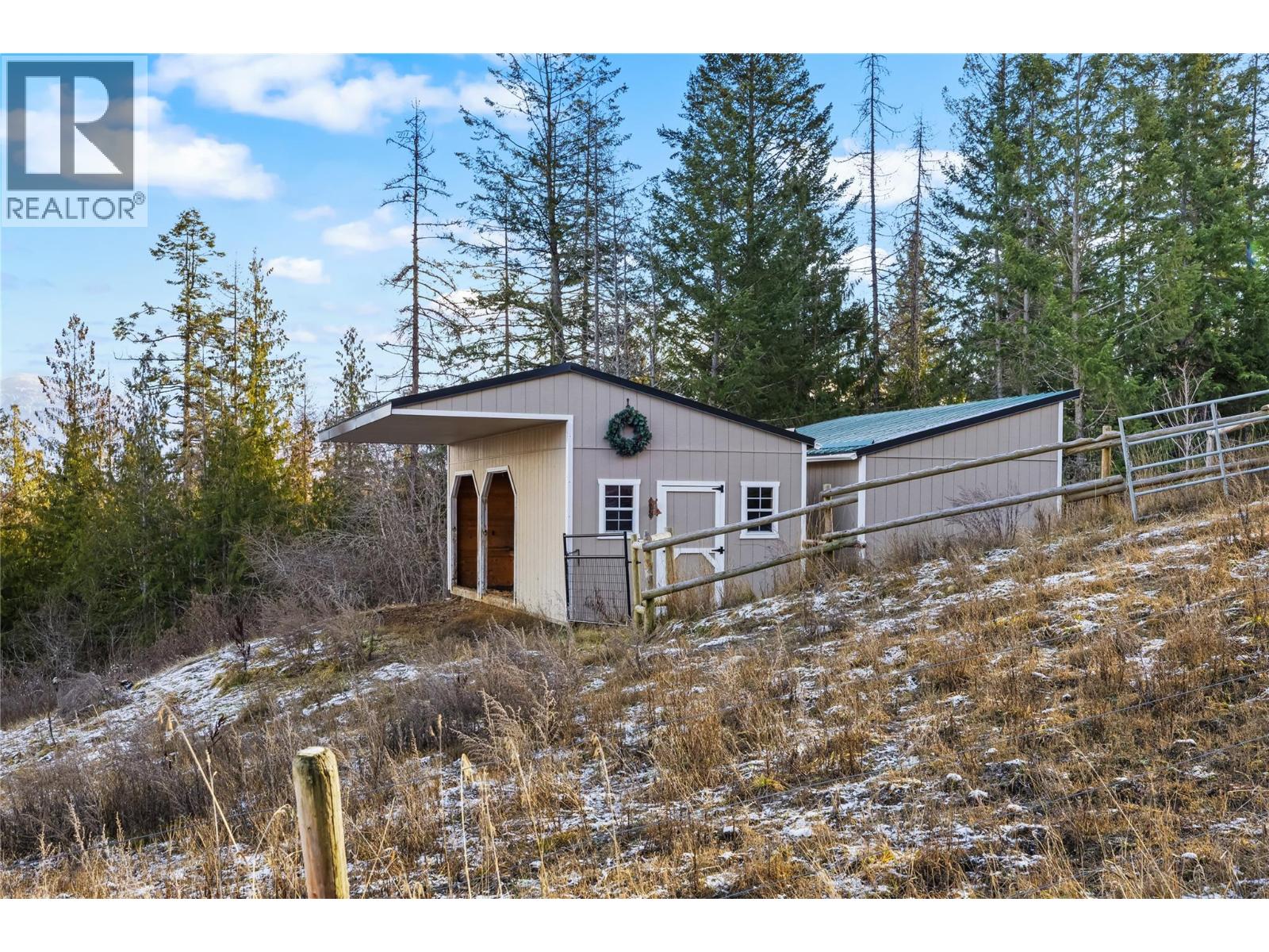 2033 Smith Road - Image 14