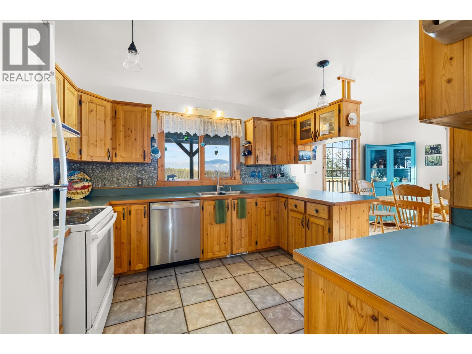 2033 Smith Road - Image 37