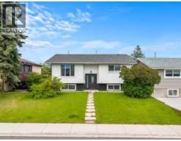 424 Penbrooke Crescent Se, Calgary, AB T2A3T7 Photo 44