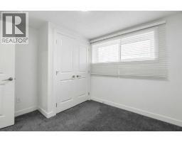 424 Penbrooke Crescent Se, Calgary, AB T2A3T7 Photo 31